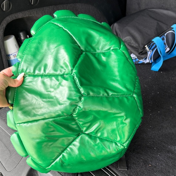 Green Turtle Shell Backpack - Picture 1 of 2
